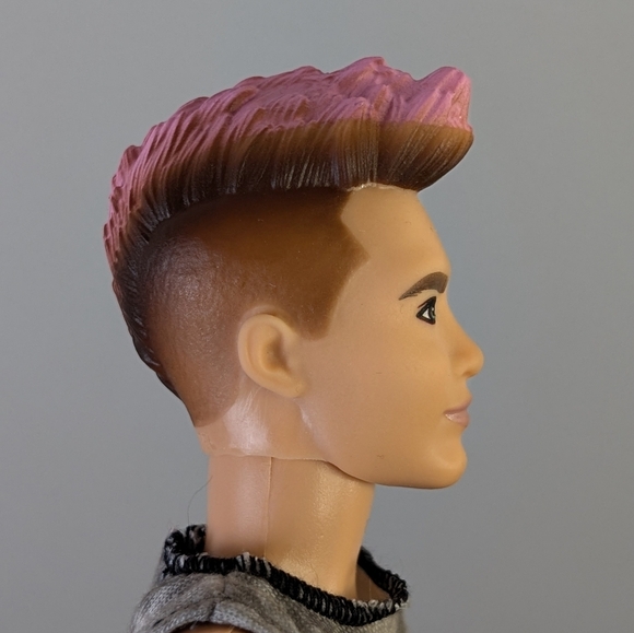 Barbie | Ken Fashionistas Doll #176 - Picture 3 of 9